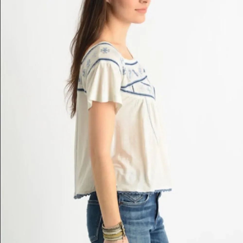 ✨ Free People
Muse Embroidered Tee✨ - Picture 2 of 7
